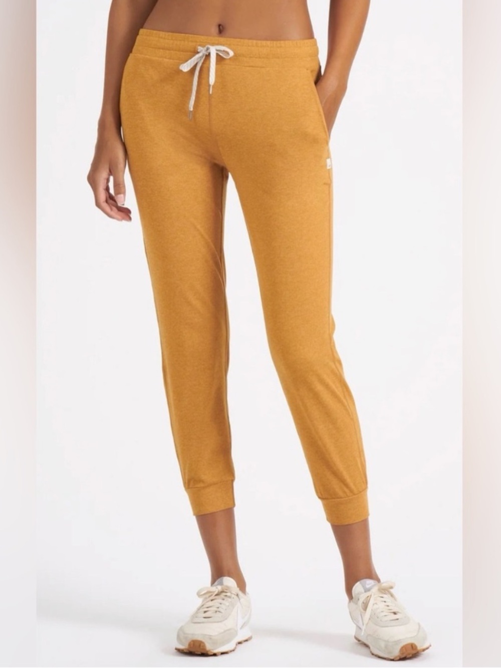 Vuori performance jogger mustard yellow flax heather - Picture 2 of 7